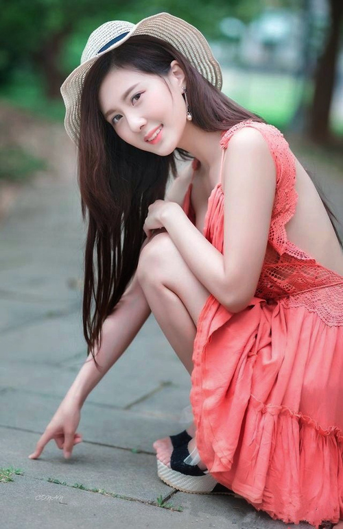 开云中国大陆-浓眉带伤出战仍贡献三次封盖，浓眉带队