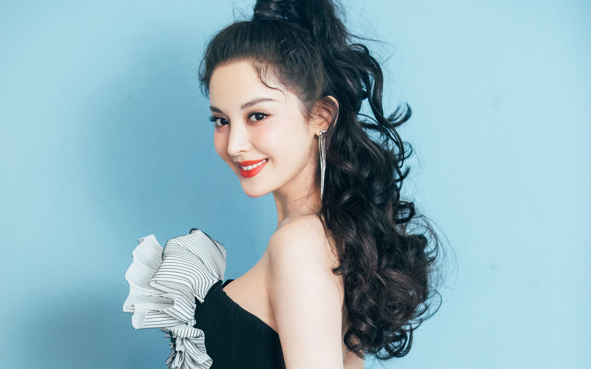 胡贝特·科斯稳定发挥赢得满堂彩，胡安·贝坦科特百科